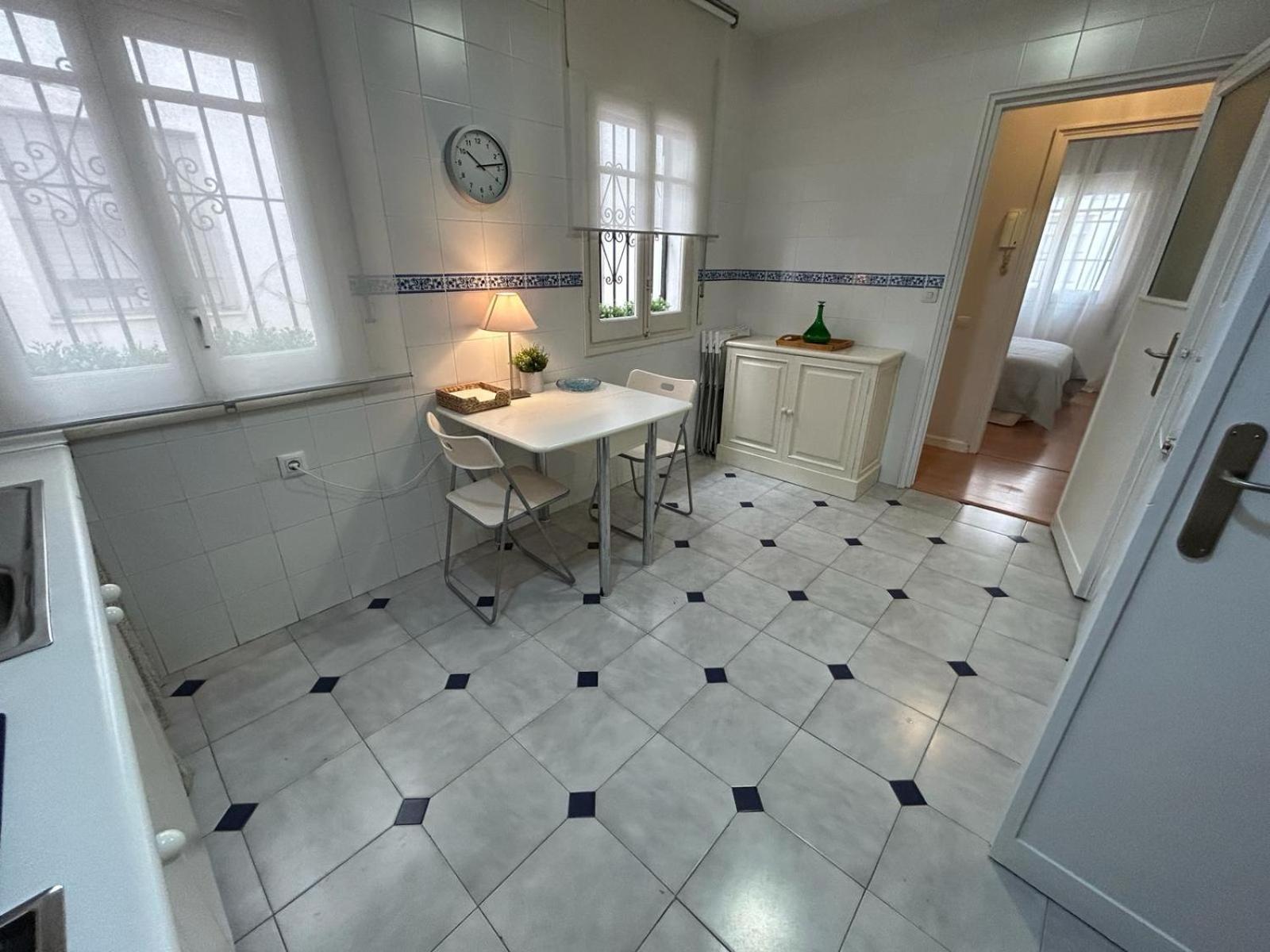 2 Bedroom Apartment By Guadalquivir River Sevilla Exterior foto